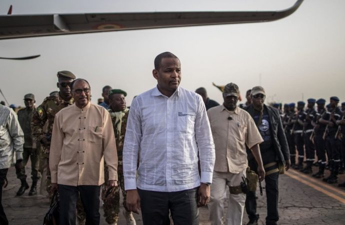 Garant de l’«union nationale», le premier ministre malien tente de convaincre l’opposition